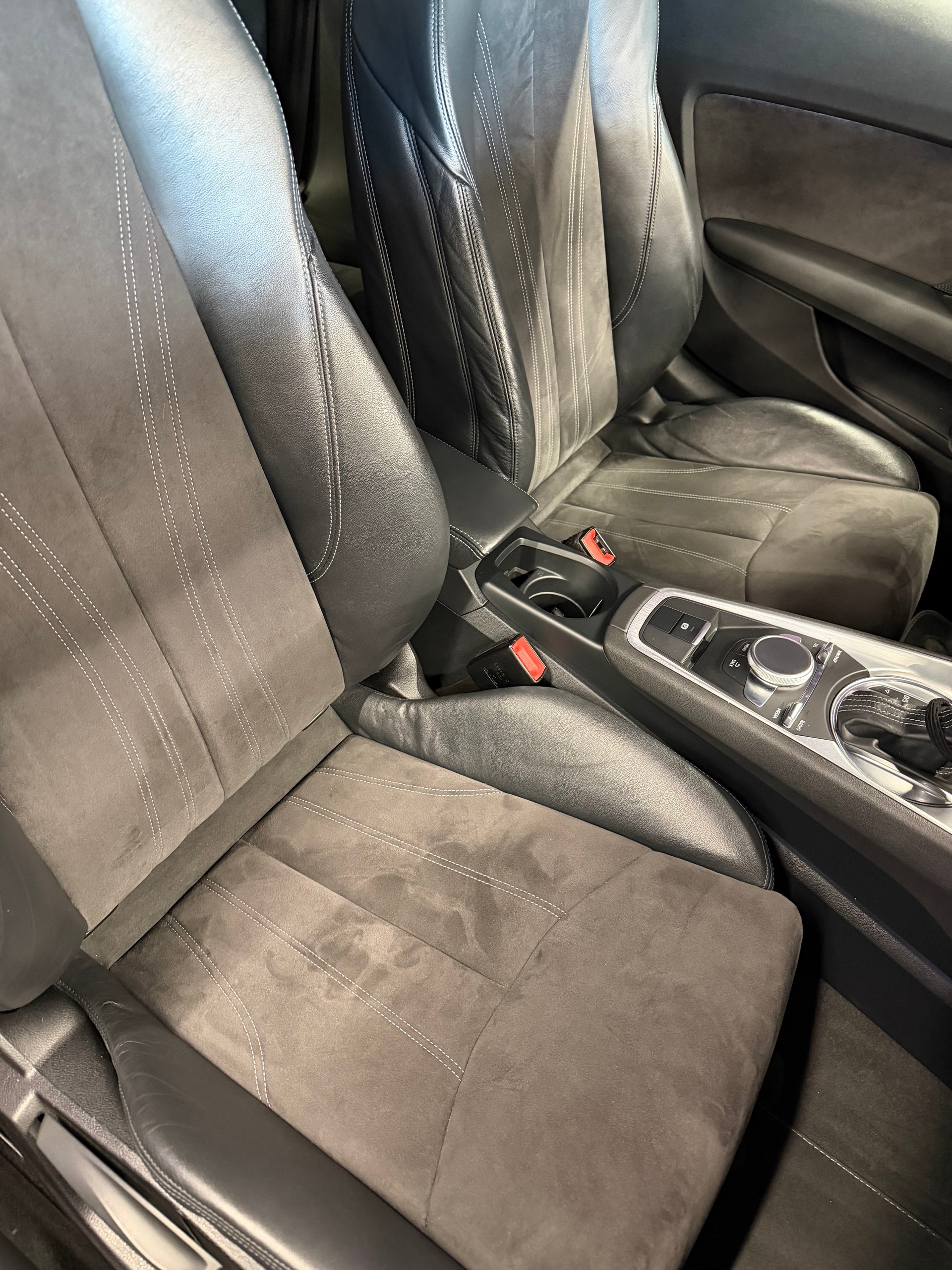 AUDI TT Coupé 2.0 TFSI S-tronic-image-15