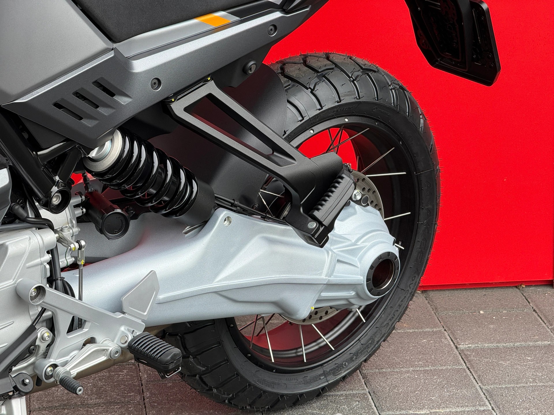 MOTO GUZZI Stelvio 1000 E5+-image-5