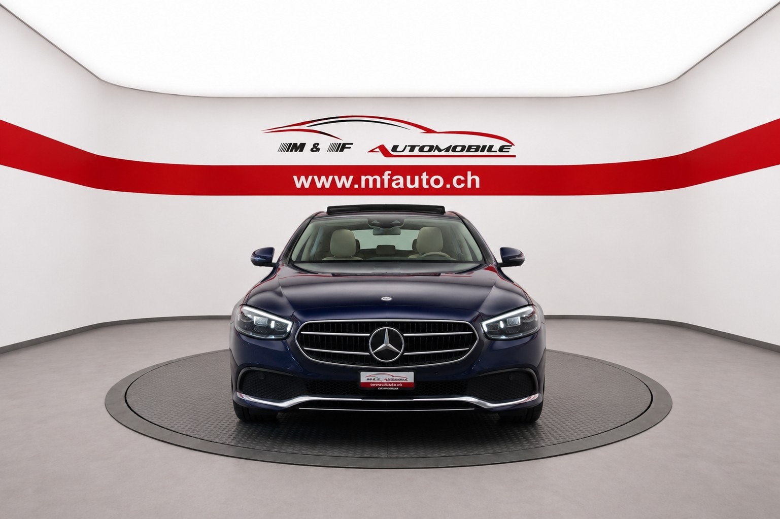 MERCEDES-BENZ E 200 Avantgarde 4matic-showroom-element-3