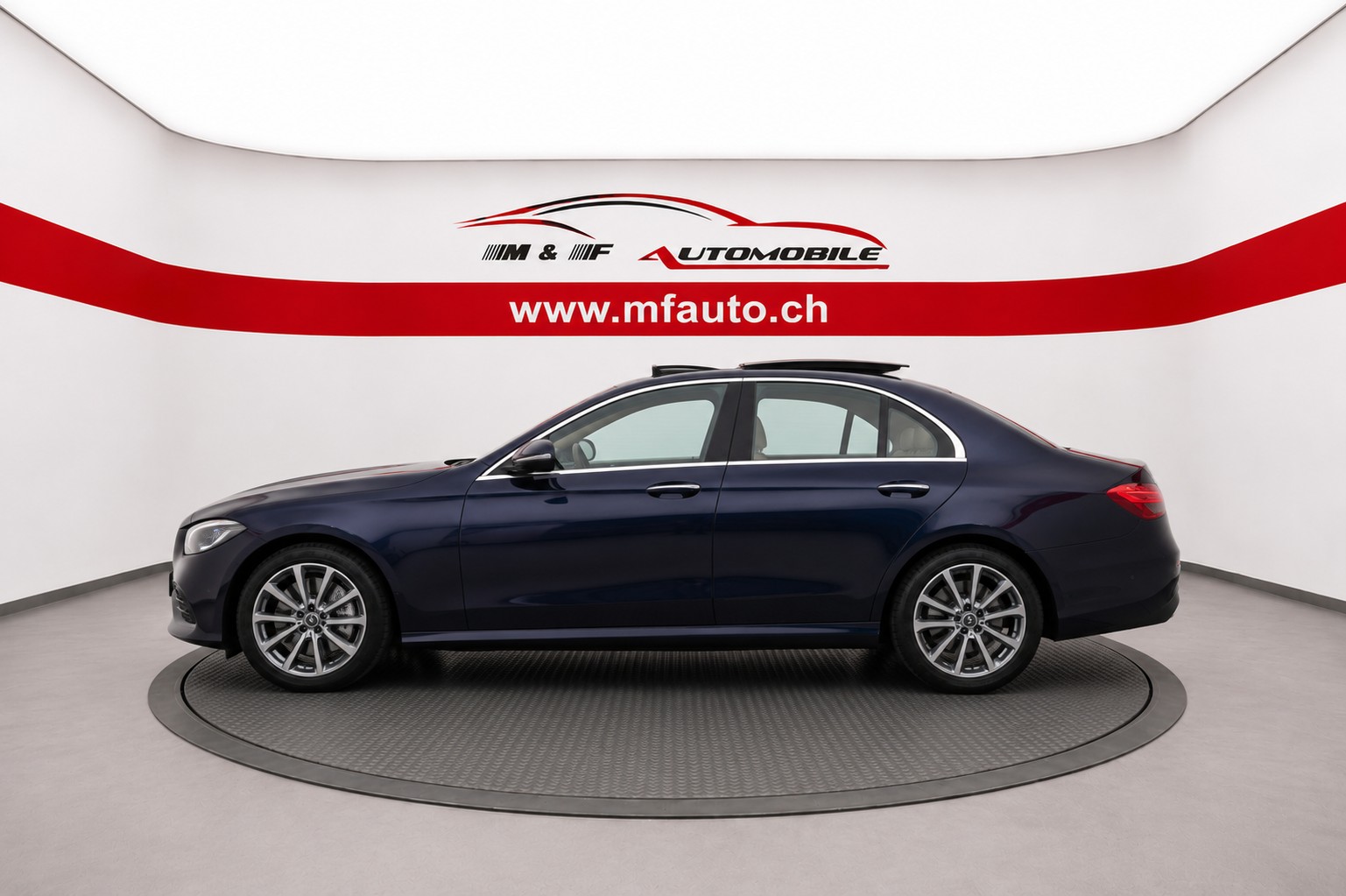 MERCEDES-BENZ E 200 Avantgarde 4matic-image-4