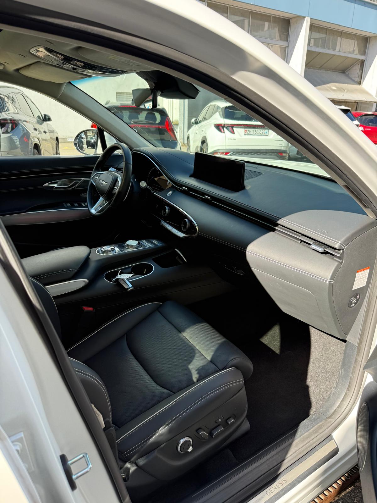 GENESIS GV70 Dual Motor Sport AWD-image-9