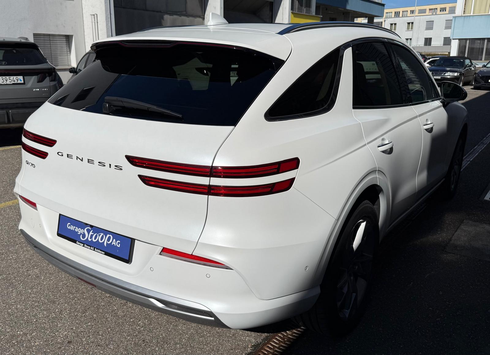 GENESIS GV70 Dual Motor Sport AWD-image-4