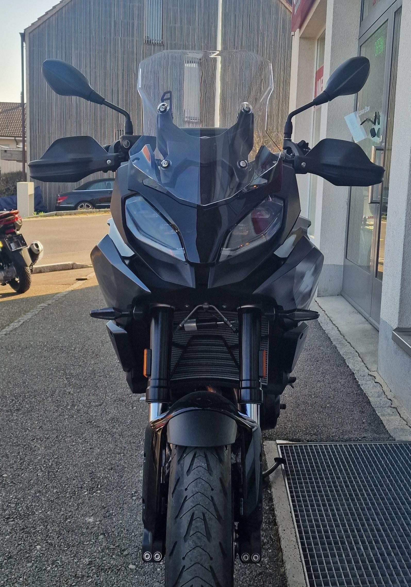 BMW F 900 XR ABS-image-3