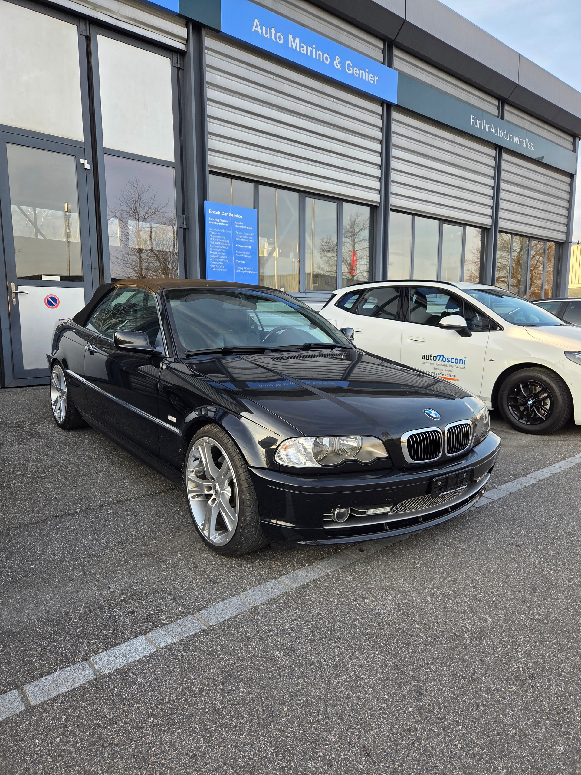 BMW 330Ci Cabriolet-image-4