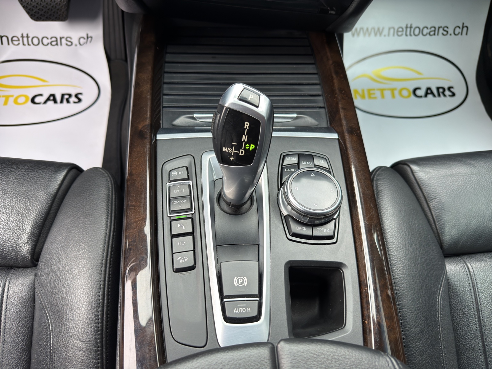 BMW X5 xDrive 30d Steptronic-image-9