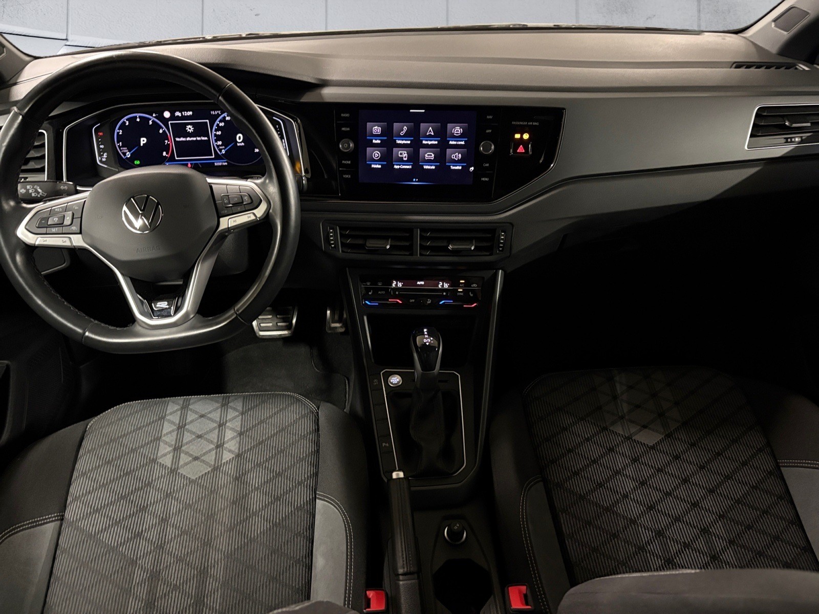 VW Taigo 1.5 TSI R-Line DSG/VIirtual Cockpit / Caméra de recul / Jantes 17* / Apple Carplay-image-11