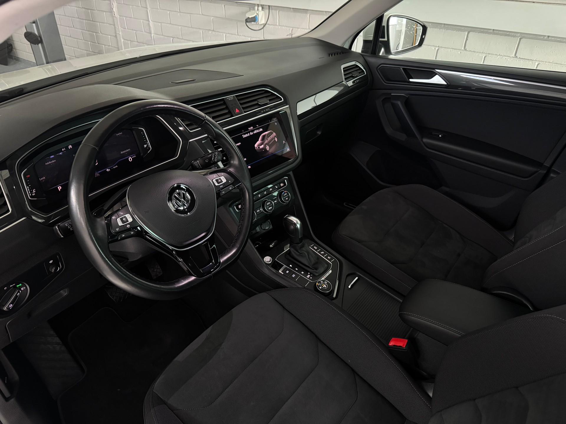 VW Tiguan 2.0TSI Highline 4Motion DSG-image-4