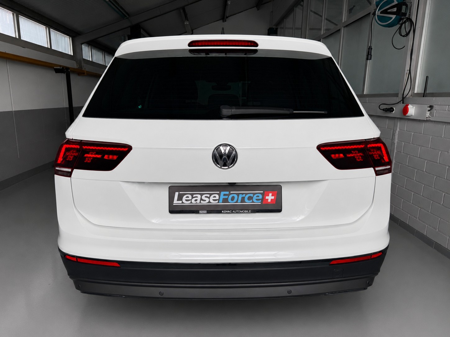 VW Tiguan 2.0TSI Highline 4Motion DSG-image-3