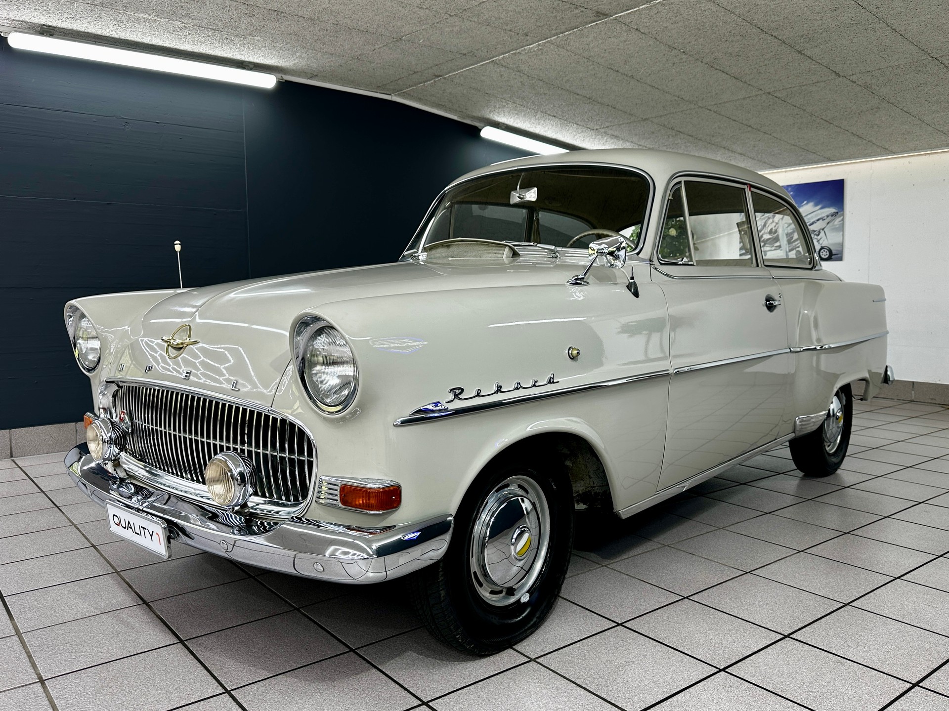 OPEL Olympia Rekord 1500 Veteranenfahrzeug-image-7