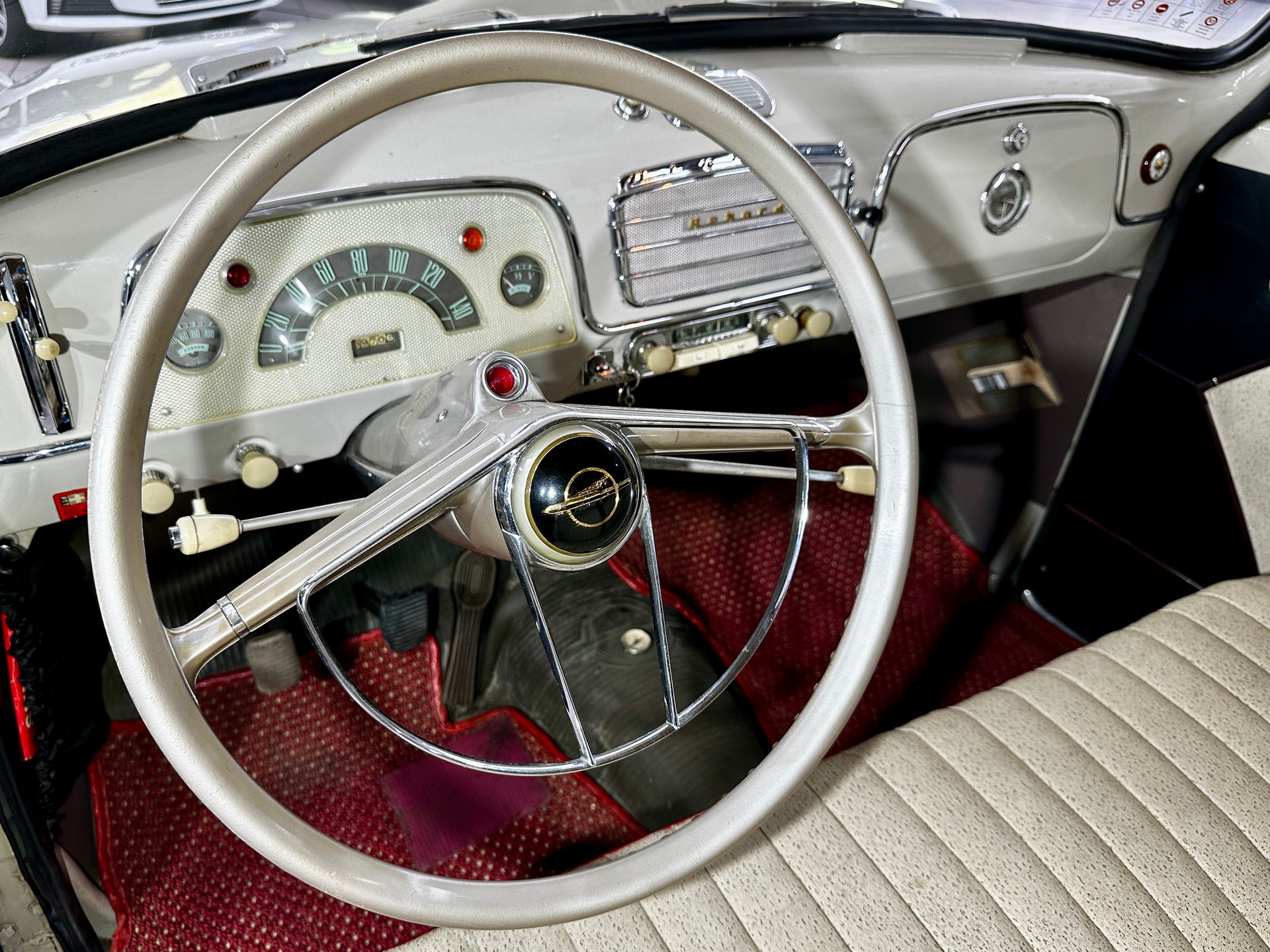 OPEL Olympia Rekord 1500 Veteranenfahrzeug-image-15