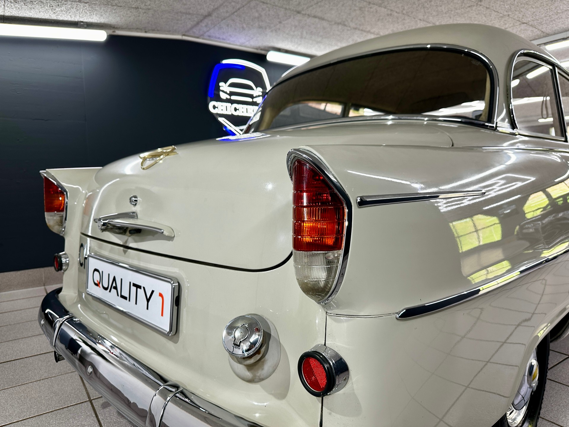 OPEL Olympia Rekord 1500 Veteranenfahrzeug-showroom-element-3