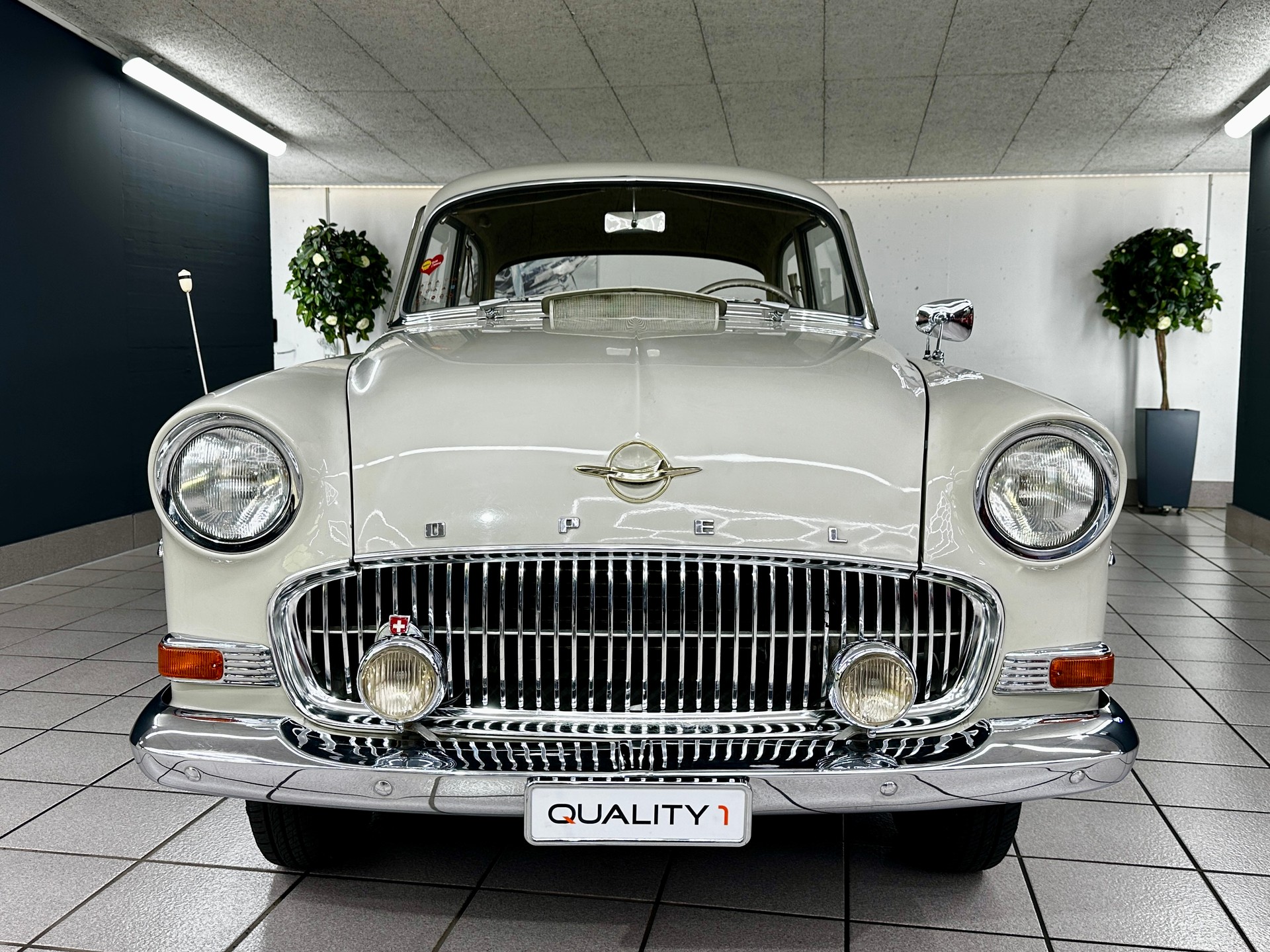 OPEL Olympia Rekord 1500 Veteranenfahrzeug-image-8