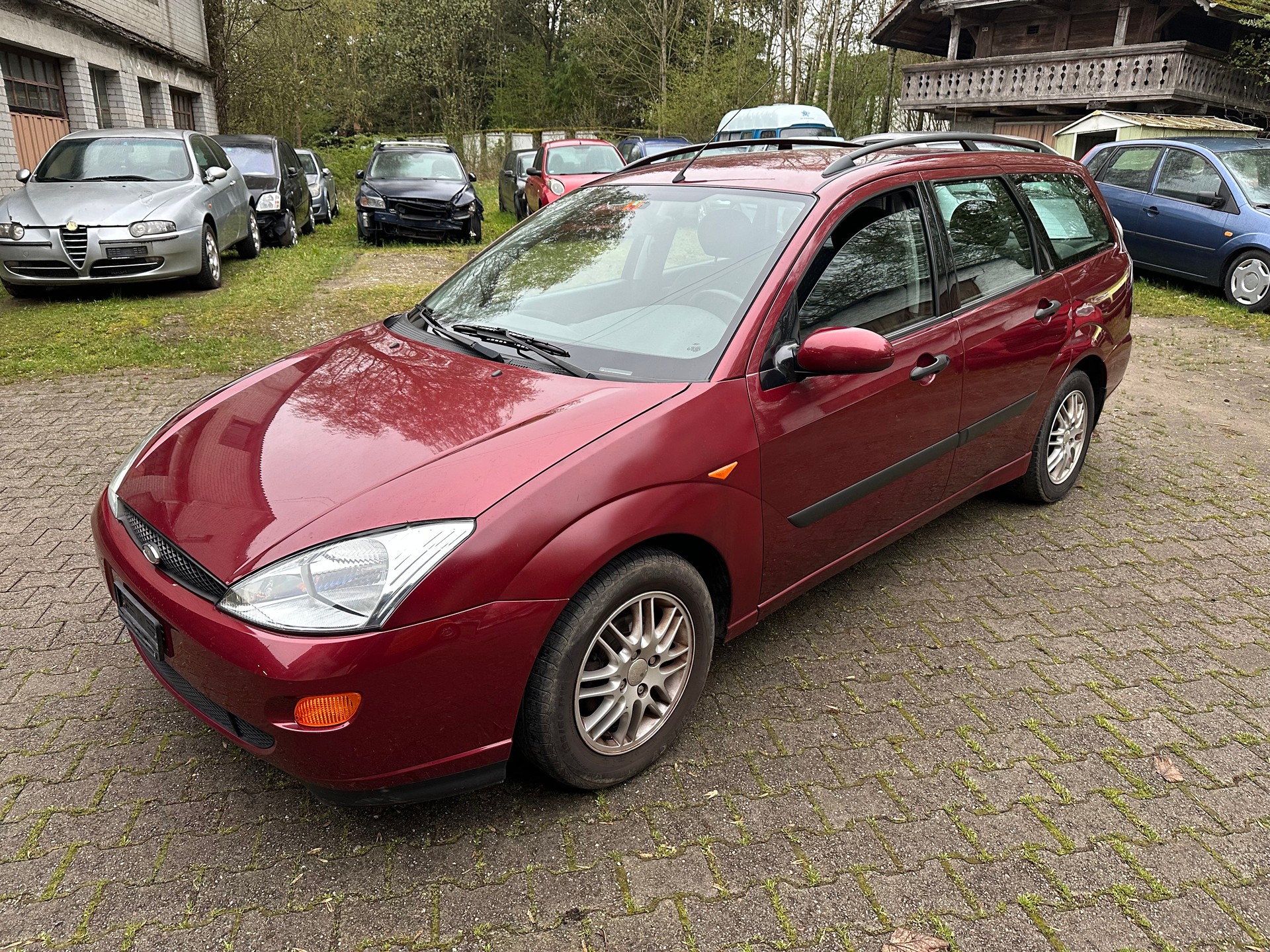 FORD Focus 1.8i 16V Trend FIXPREIS-showroom-element-1