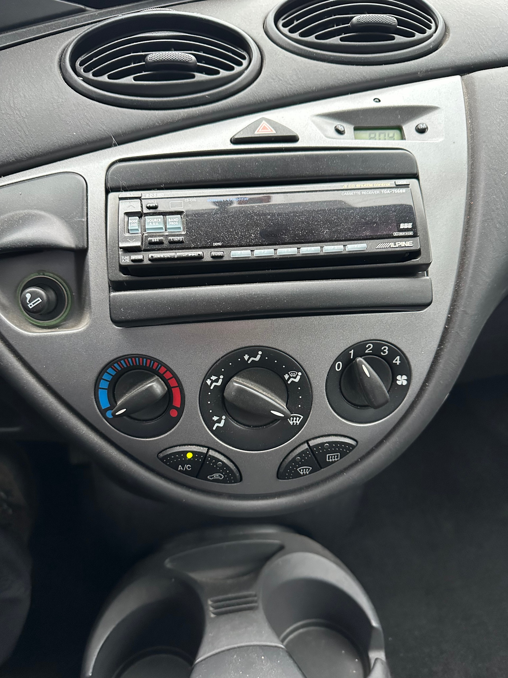 FORD Focus 1.8i 16V Trend FIXPREIS-image-12