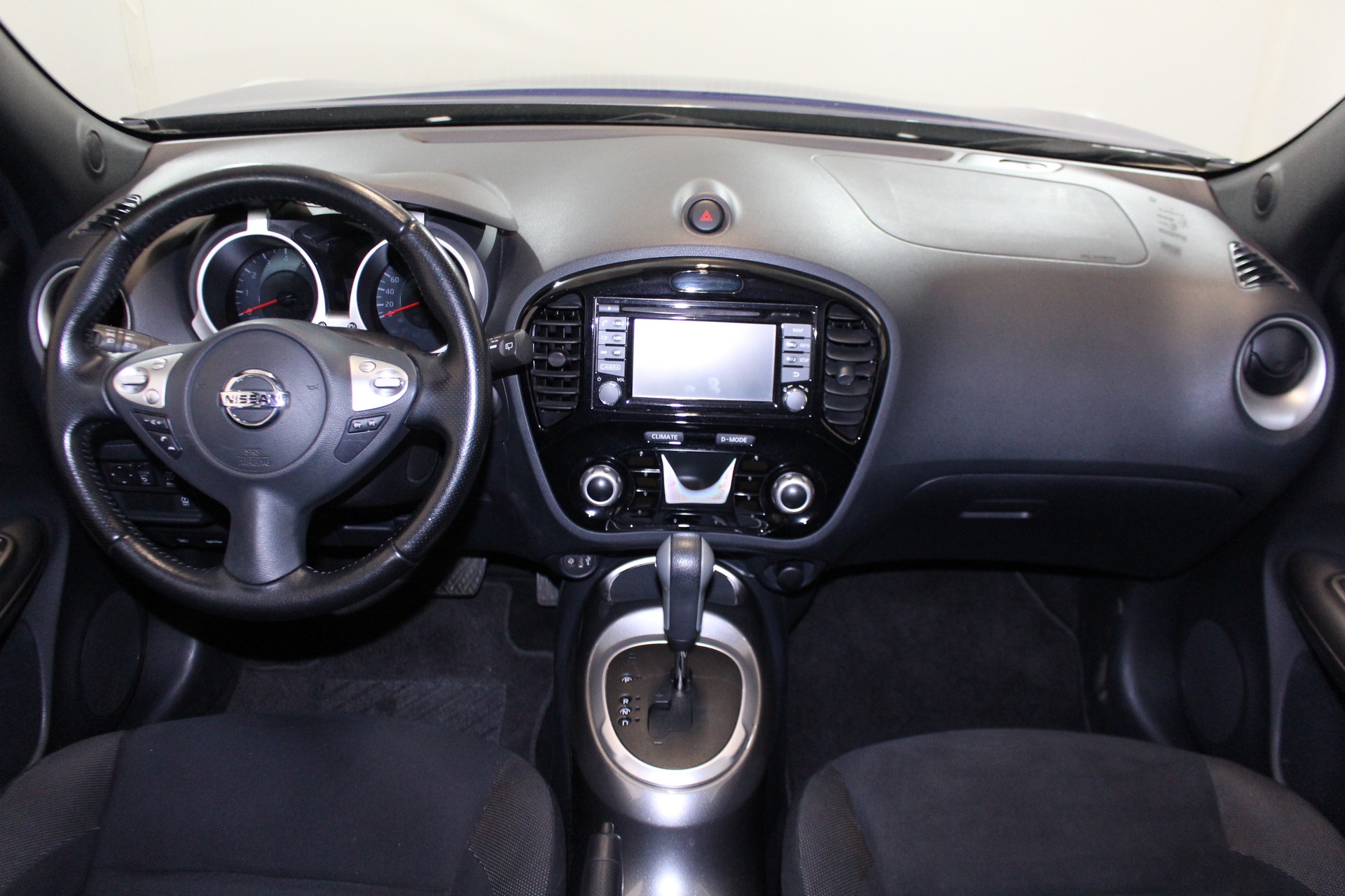 NISSAN Juke 1.6 DIG-T N-Connecta 4x4-image-12