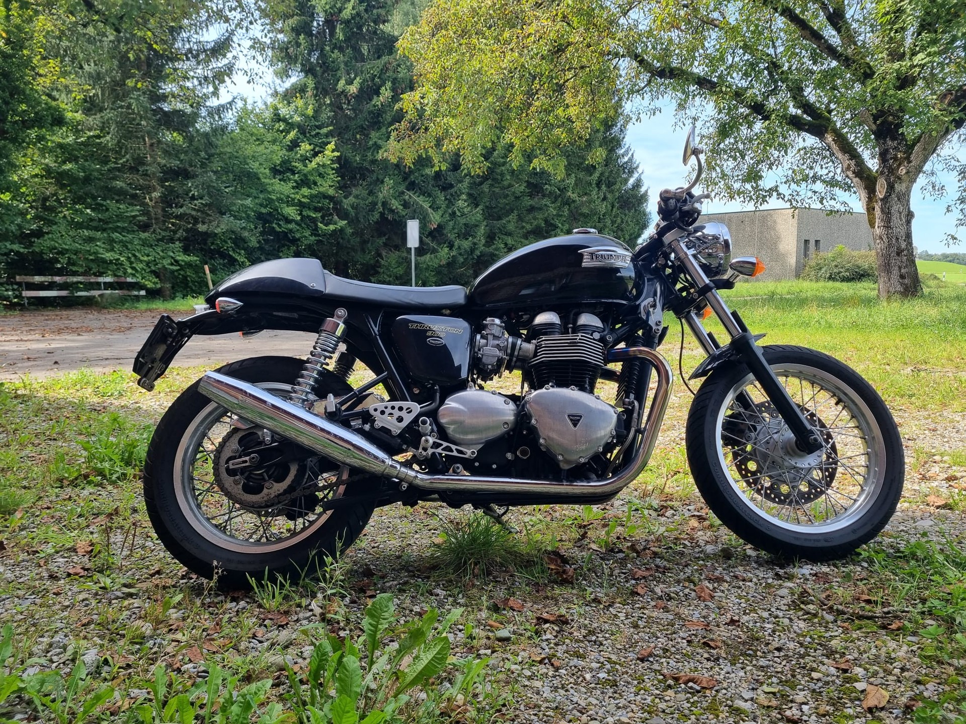 TRIUMPH Thruxton 900 i-image-0