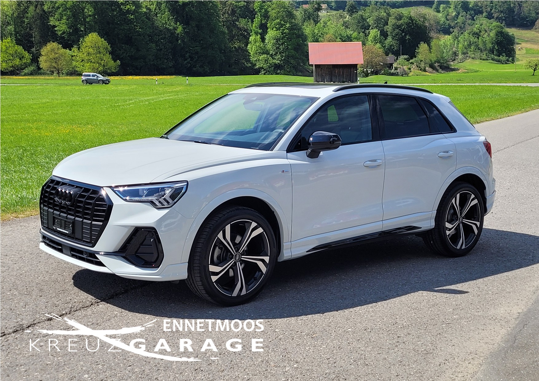 AUDI Q3 35 TFSI S line Attraction S-tronic *8-fach berieft + Panoramadach*-image-1