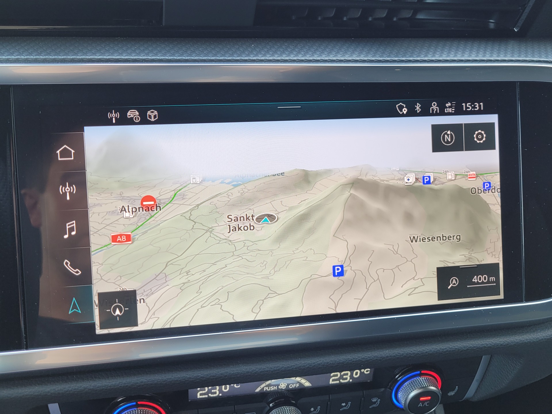AUDI Q3 35 TFSI S line Attraction S-tronic *8-fach berieft + Panoramadach*-image-12