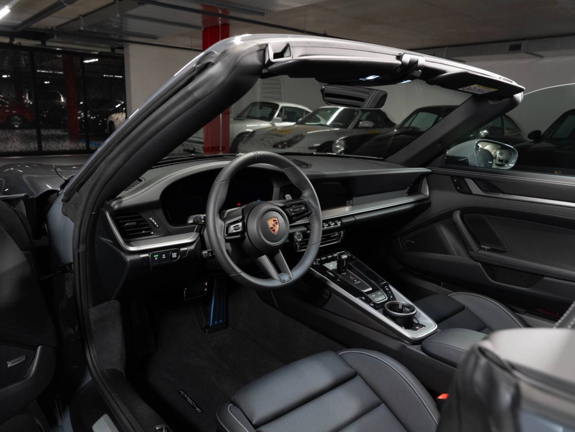 PORSCHE 911 Carrera S Cabriolet-showroom-element-3