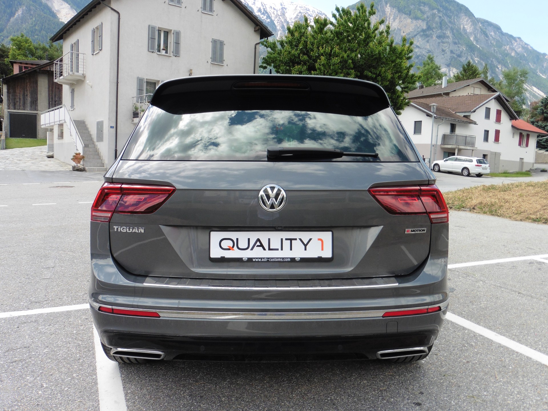 VW Tiguan 2.0TSI Highline 4Motion DSG-image-8