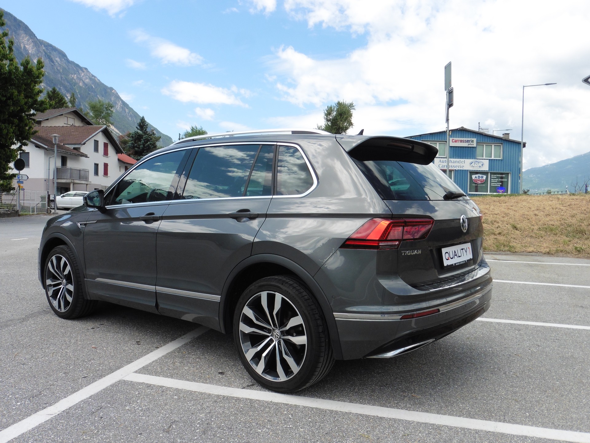 VW Tiguan 2.0TSI Highline 4Motion DSG-image-6