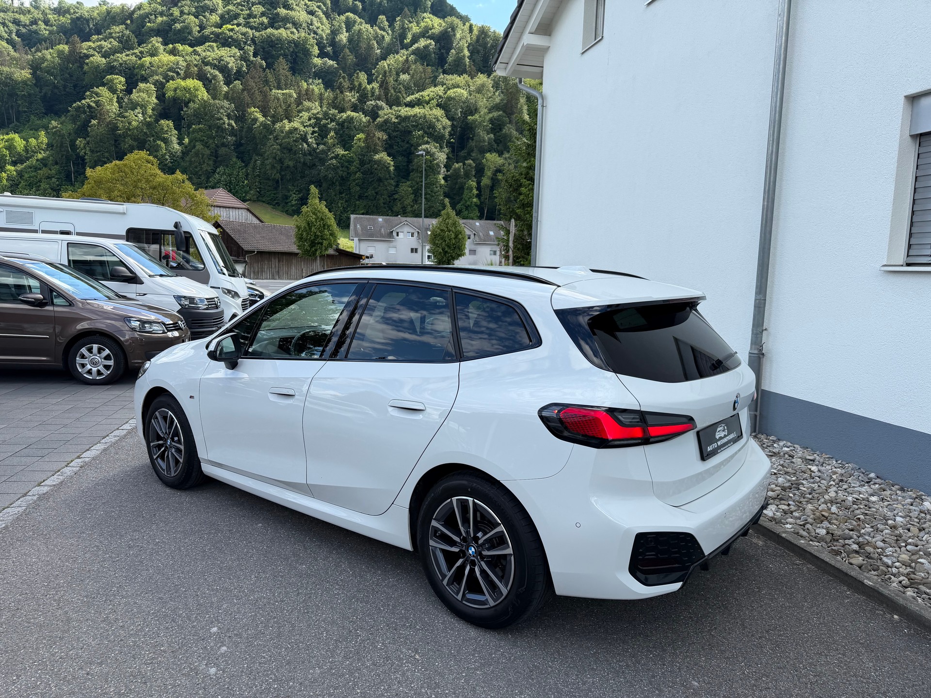 BMW 218d Active Tourer M Sport DKG-image-13