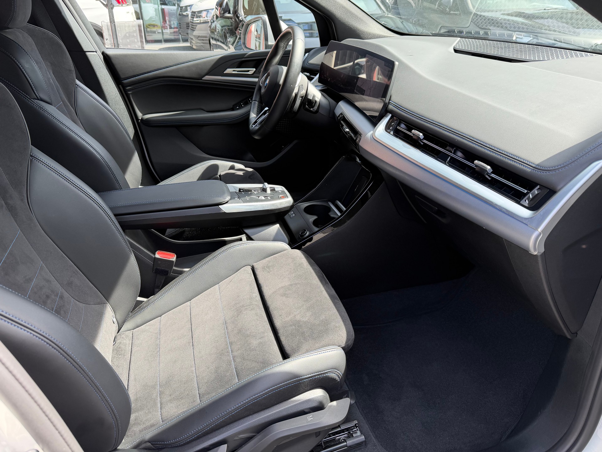 BMW 218d Active Tourer M Sport DKG-image-15