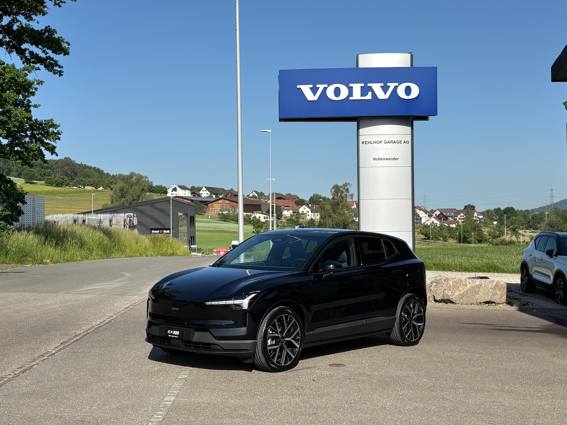 VOLVO EX30 E60 Twin Ultra Performance Sw. Black Ed. AWD