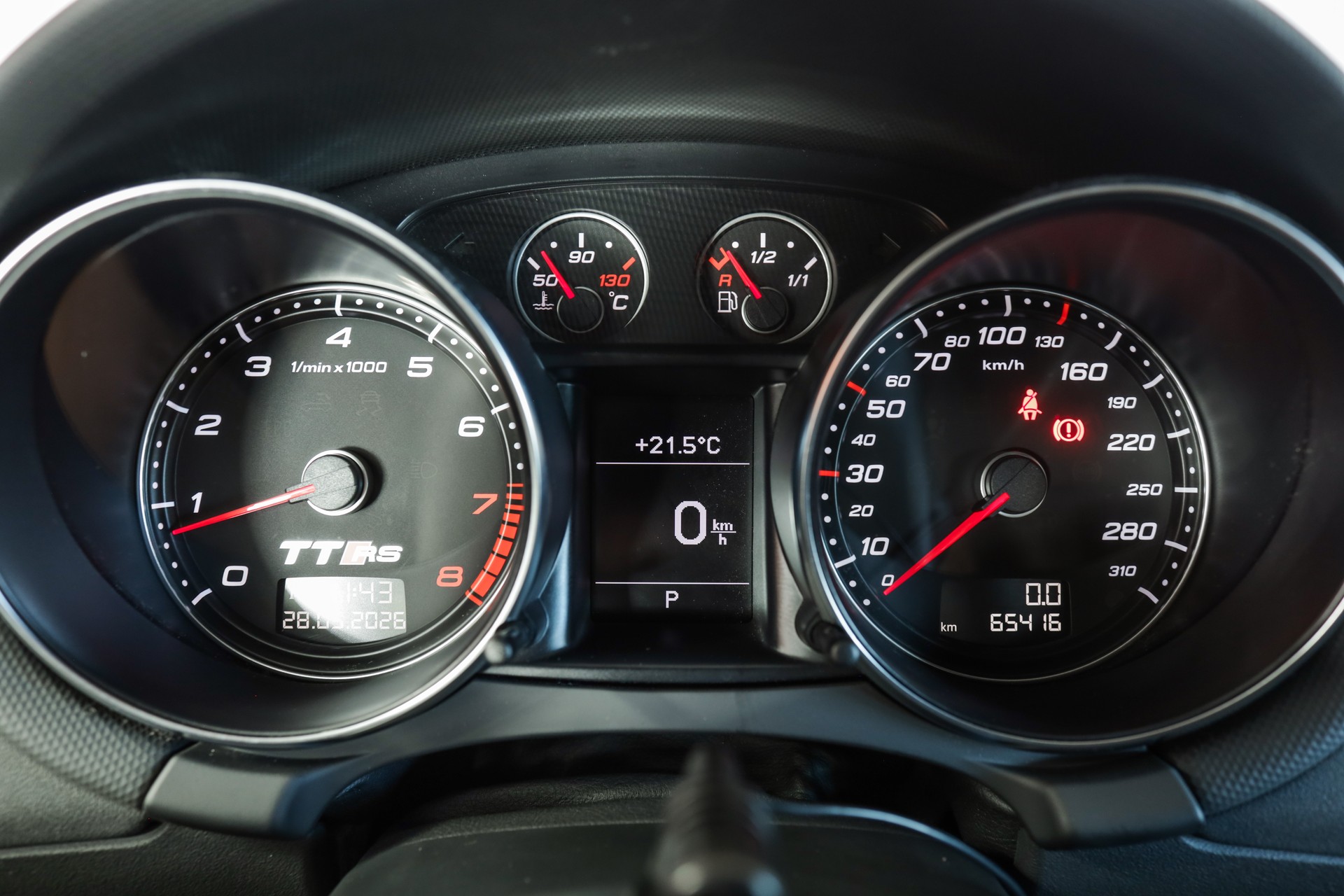 AUDI TT RS Coupé 2.5 TFSI quattro S-tronic-image-11