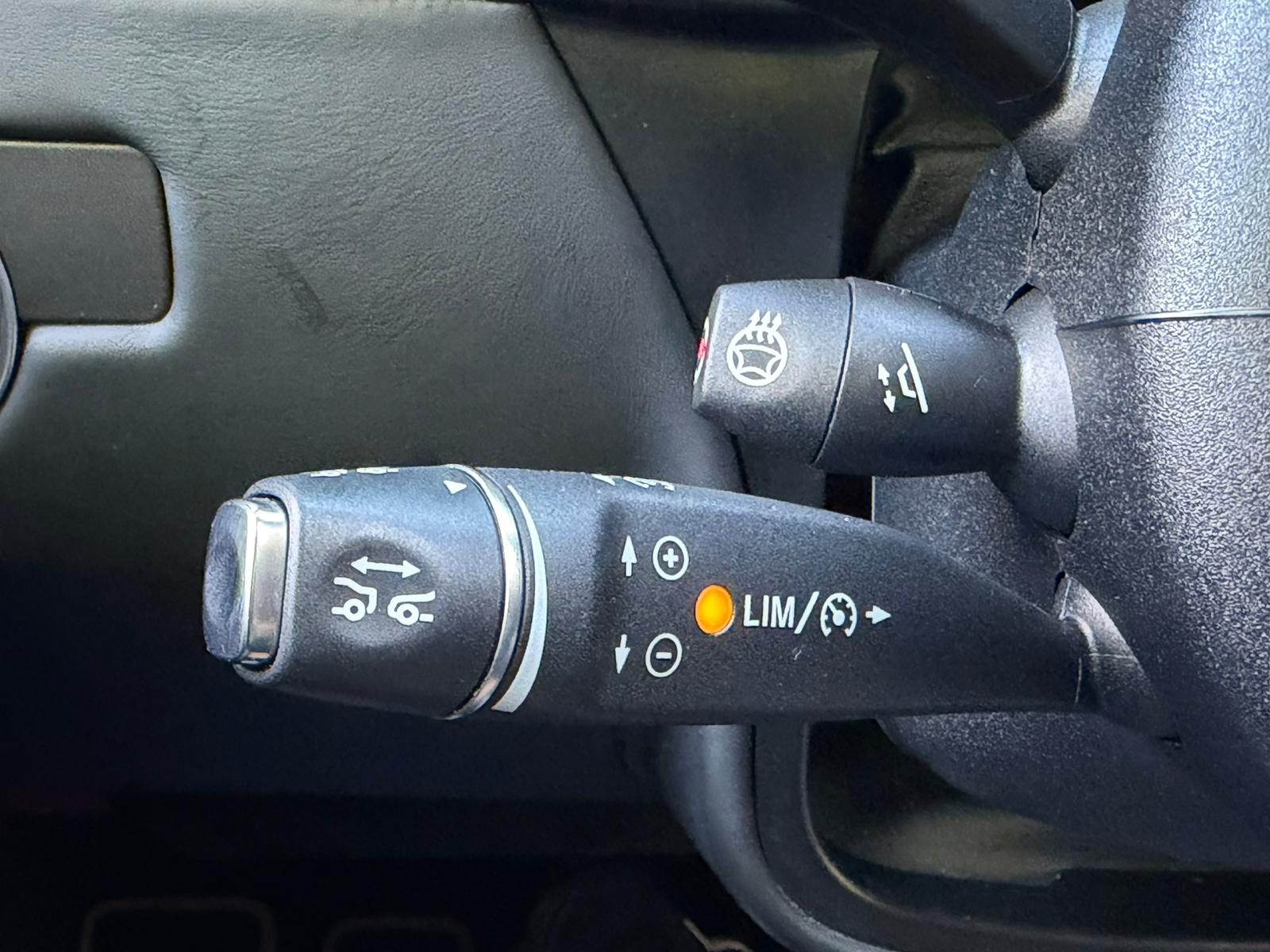 MERCEDES-BENZ G 63 AMG Speedshift Plus 7G-Tronic-image-30