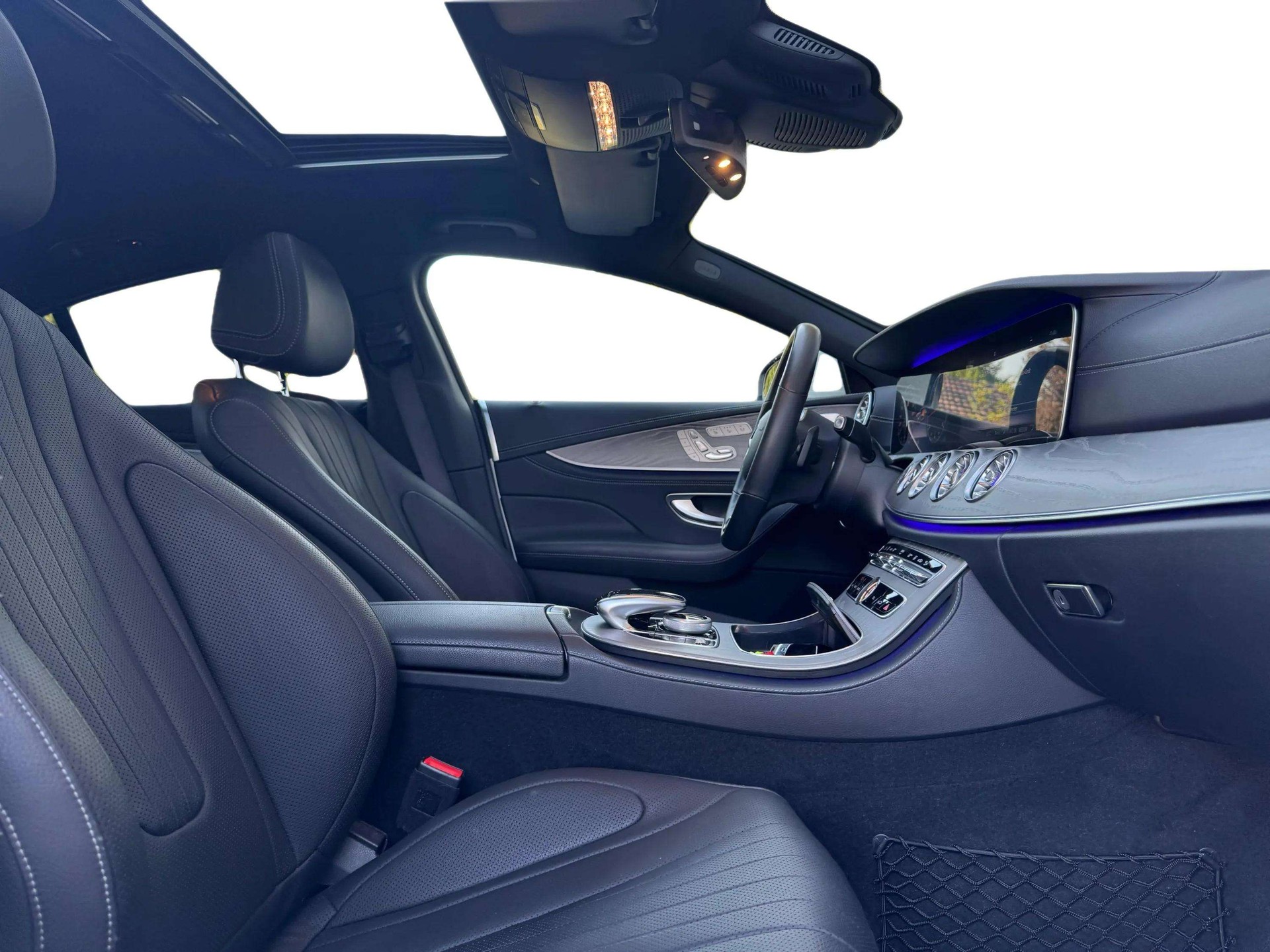 MERCEDES-BENZ CLS 400 d AMG Line 4Matic 9G-Tronic-image-16