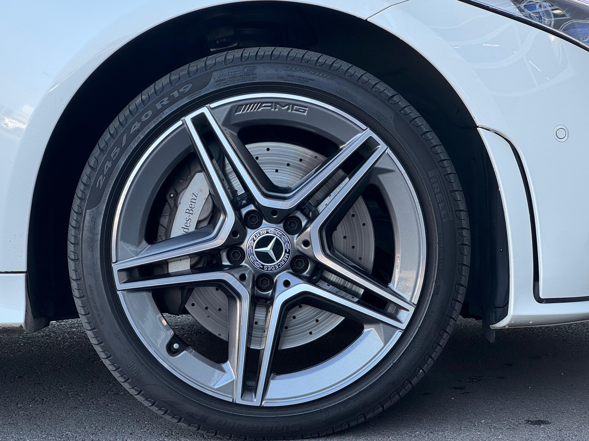 MERCEDES-BENZ CLS 400 d AMG Line 4Matic 9G-Tronic-image-23