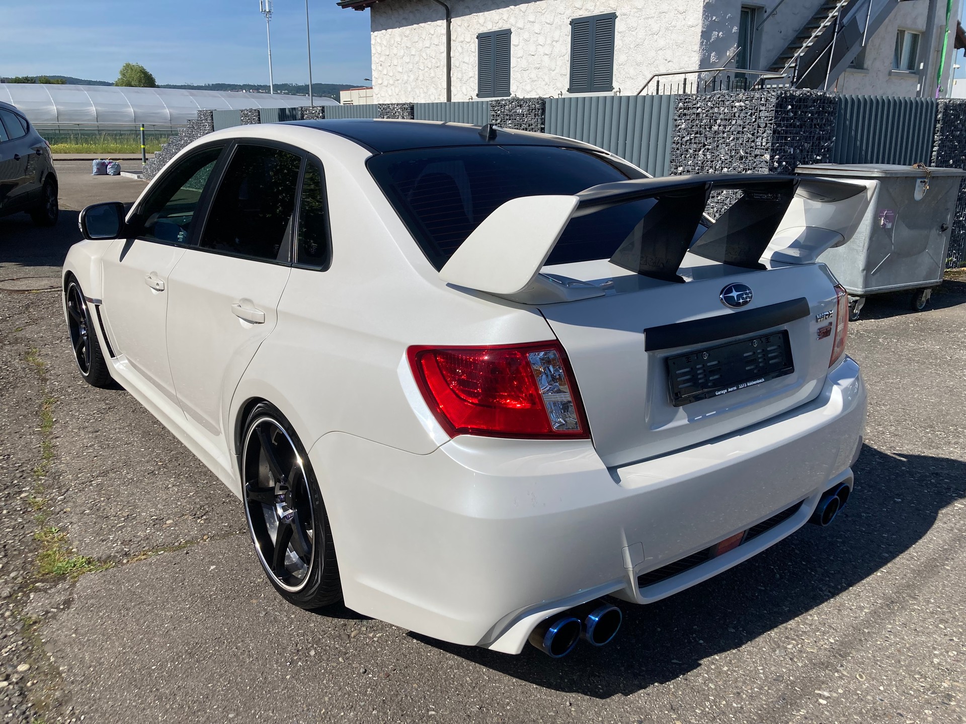 SUBARU 2.5 Turbo 4WD WRX STI Sport 370PS-showroom-element-3