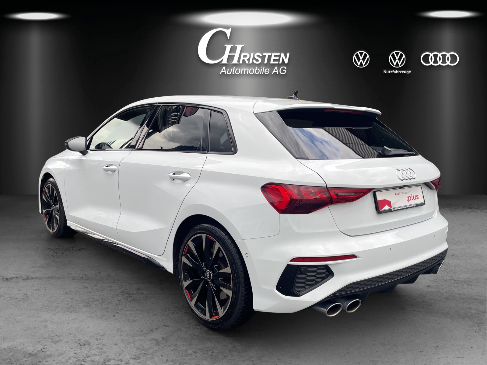 AUDI S3 Sportback 2.0 TFSI quattro S-tronic-showroom-element-3