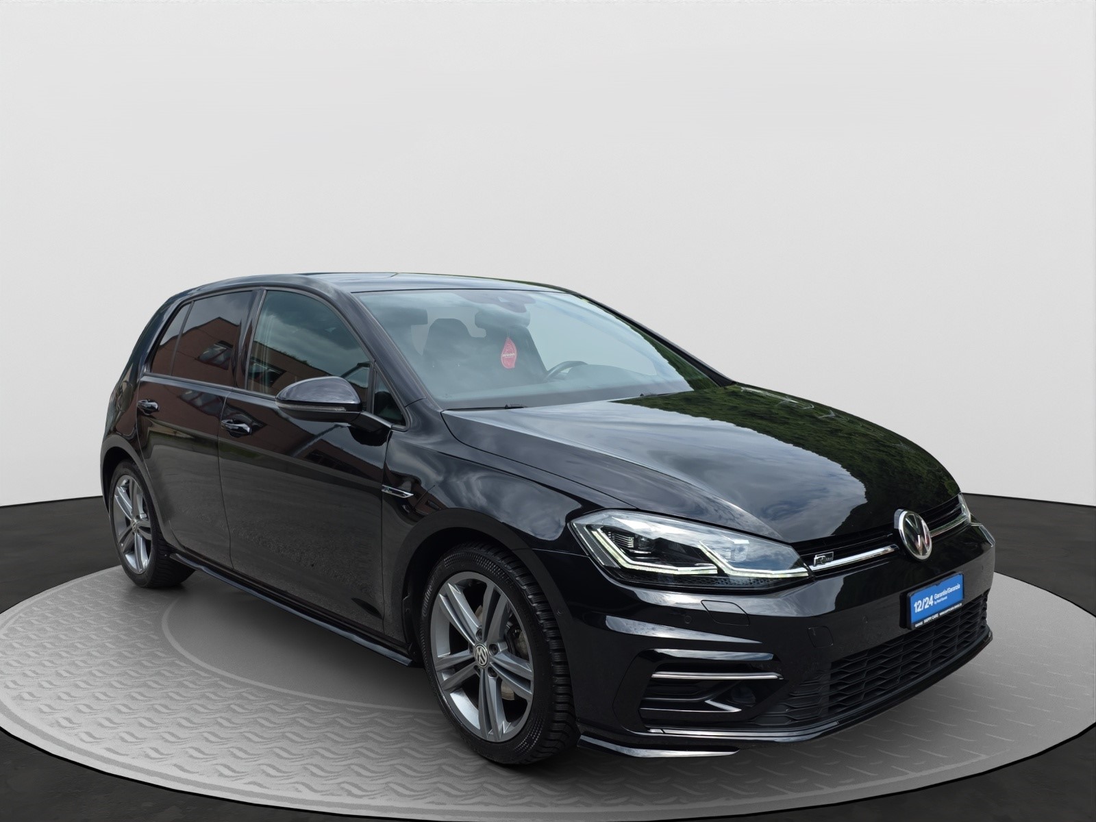 VW Golf 1.5 TSI EVO Highline DSG R_line-image-2