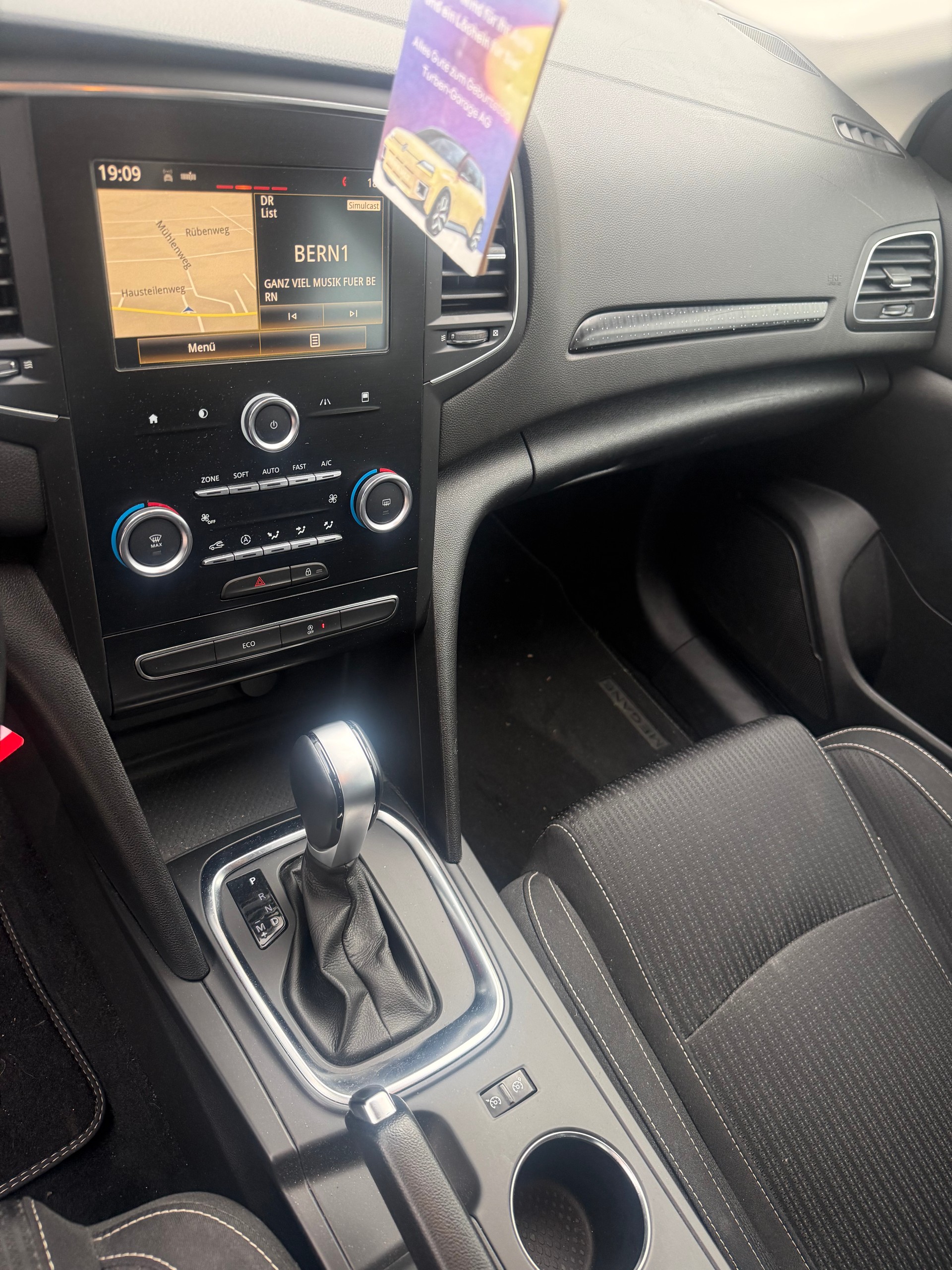 RENAULT Mégane 1.5 dCi Bose EDC-image-7
