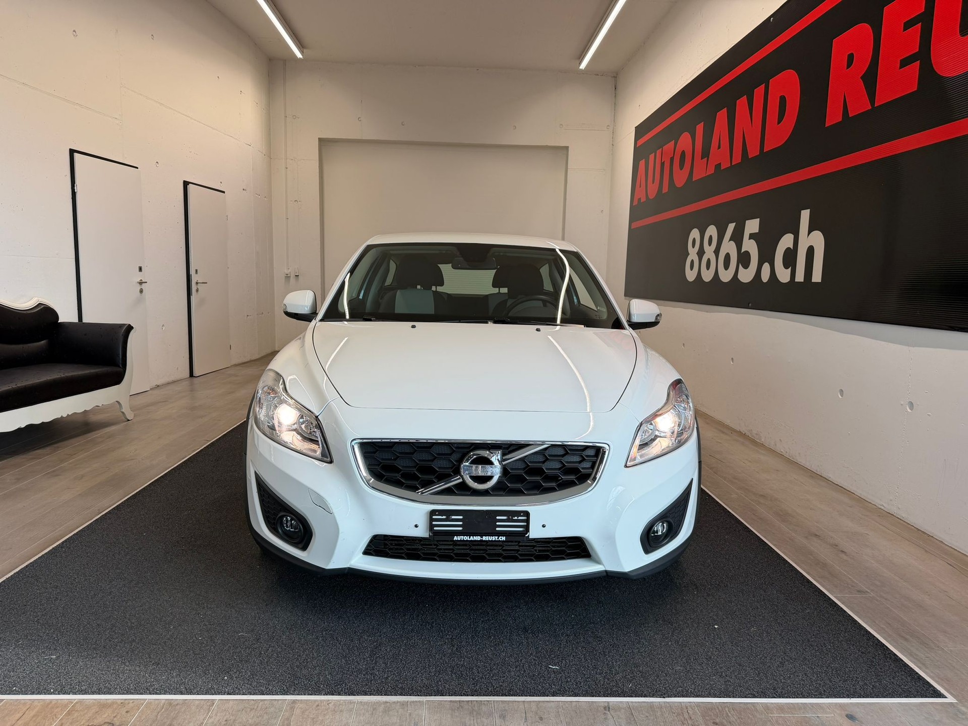 VOLVO C30 DRIVEe Start/Stop Momentum-image-4