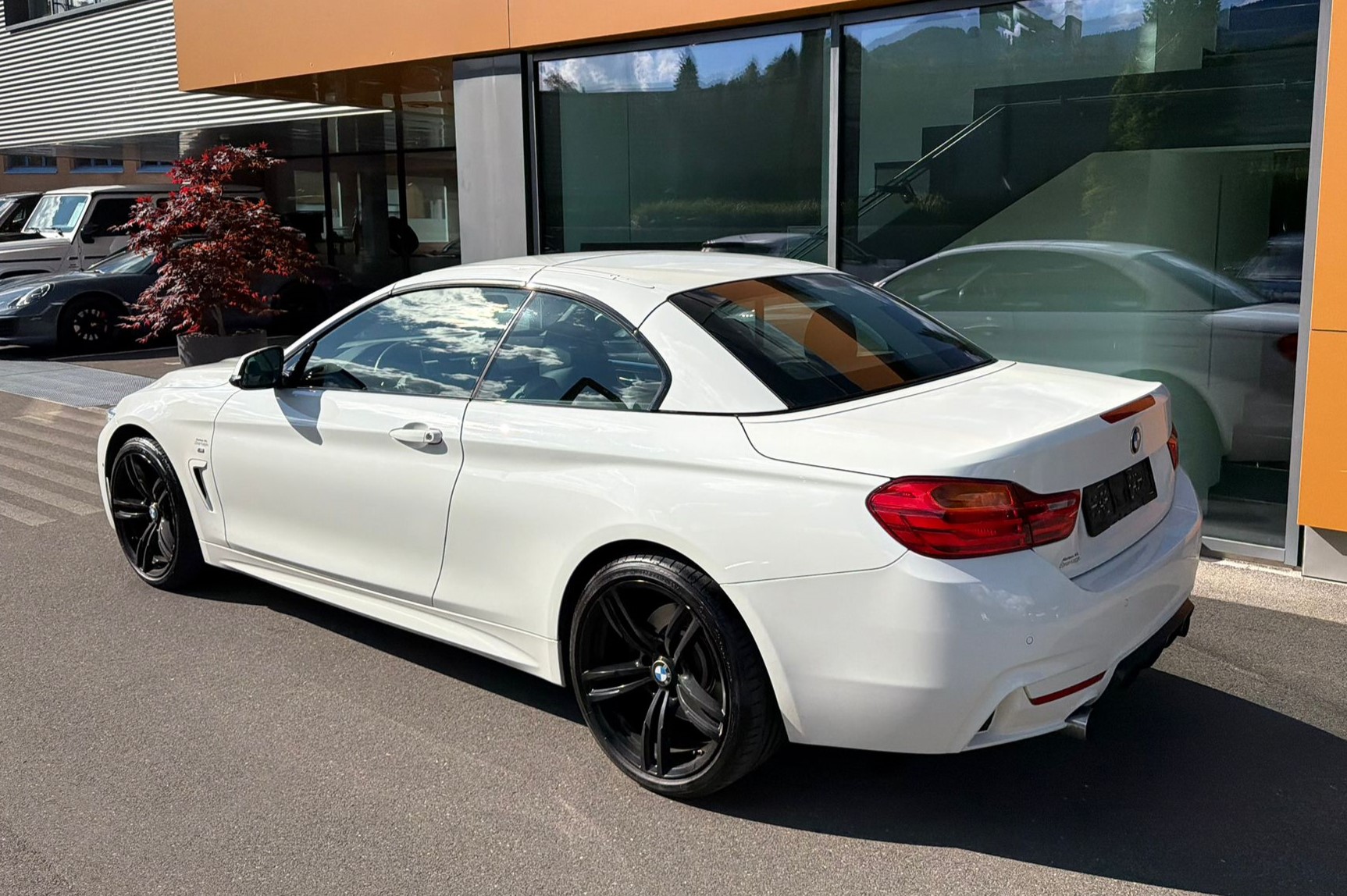 BMW 435i xDrive SAG Cabrio-showroom-element-3