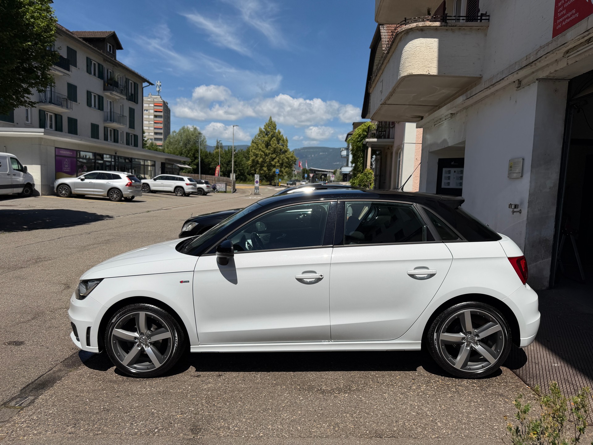 AUDI A1 Sportback 1.6 TDI Attraction S-Line-showroom-element-2