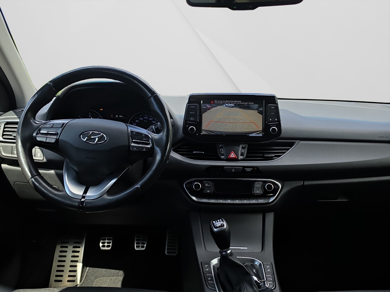 HYUNDAI i30 Wagon 1.6 CRDi Vertex-image-10