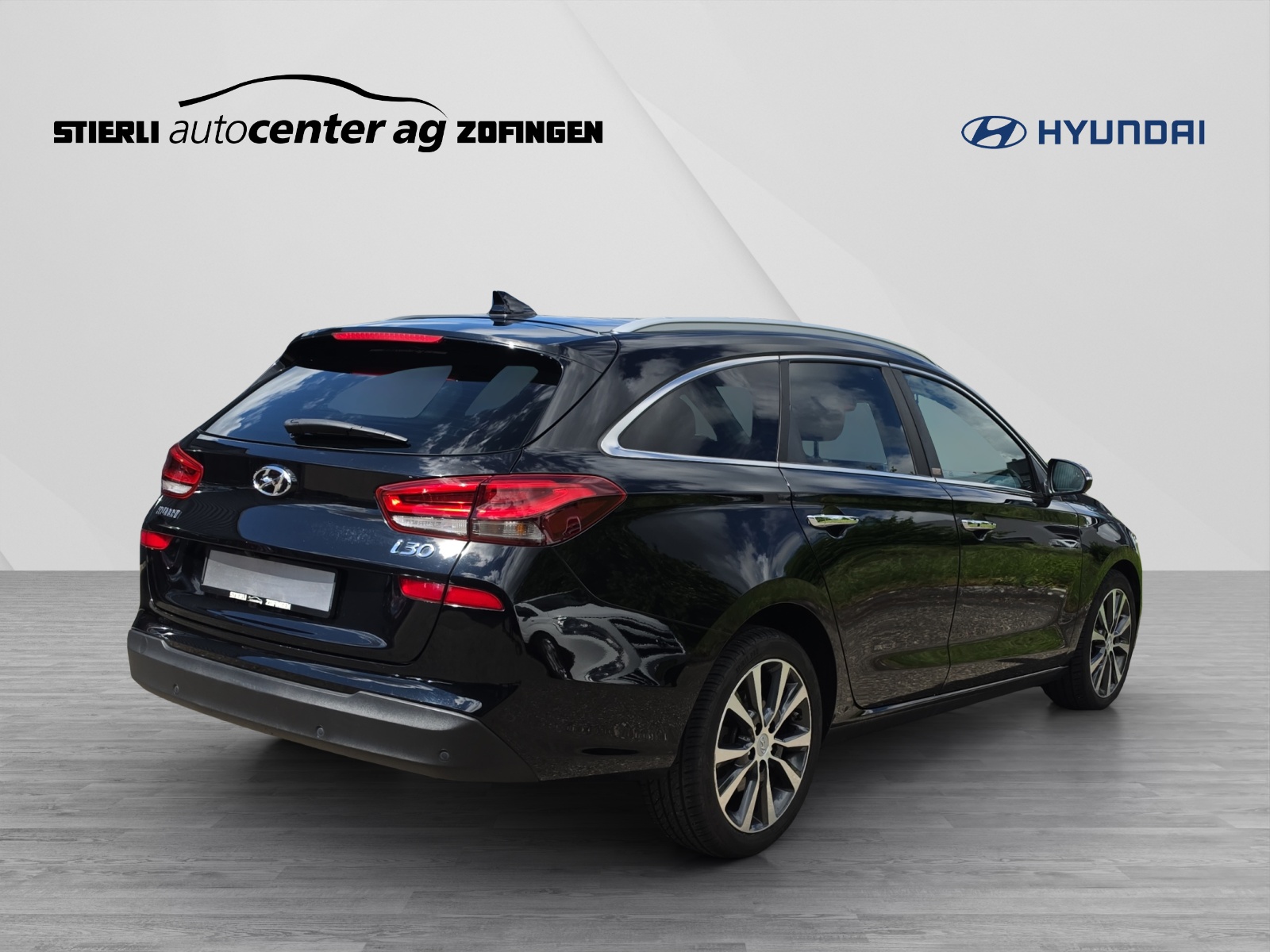 HYUNDAI i30 Wagon 1.6 CRDi Vertex-image-4