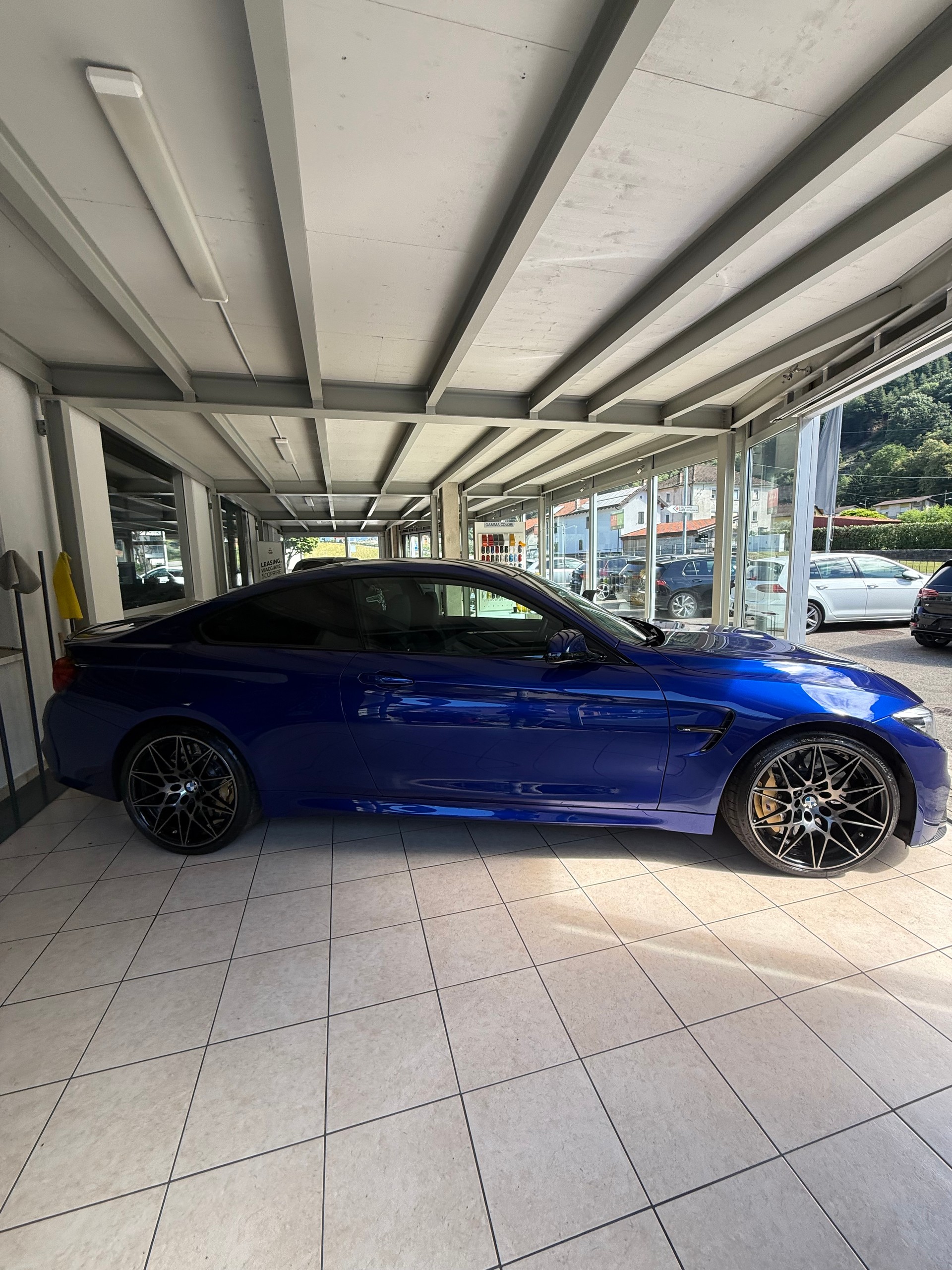 BMW M4 Coupé Competition DKG-image-7