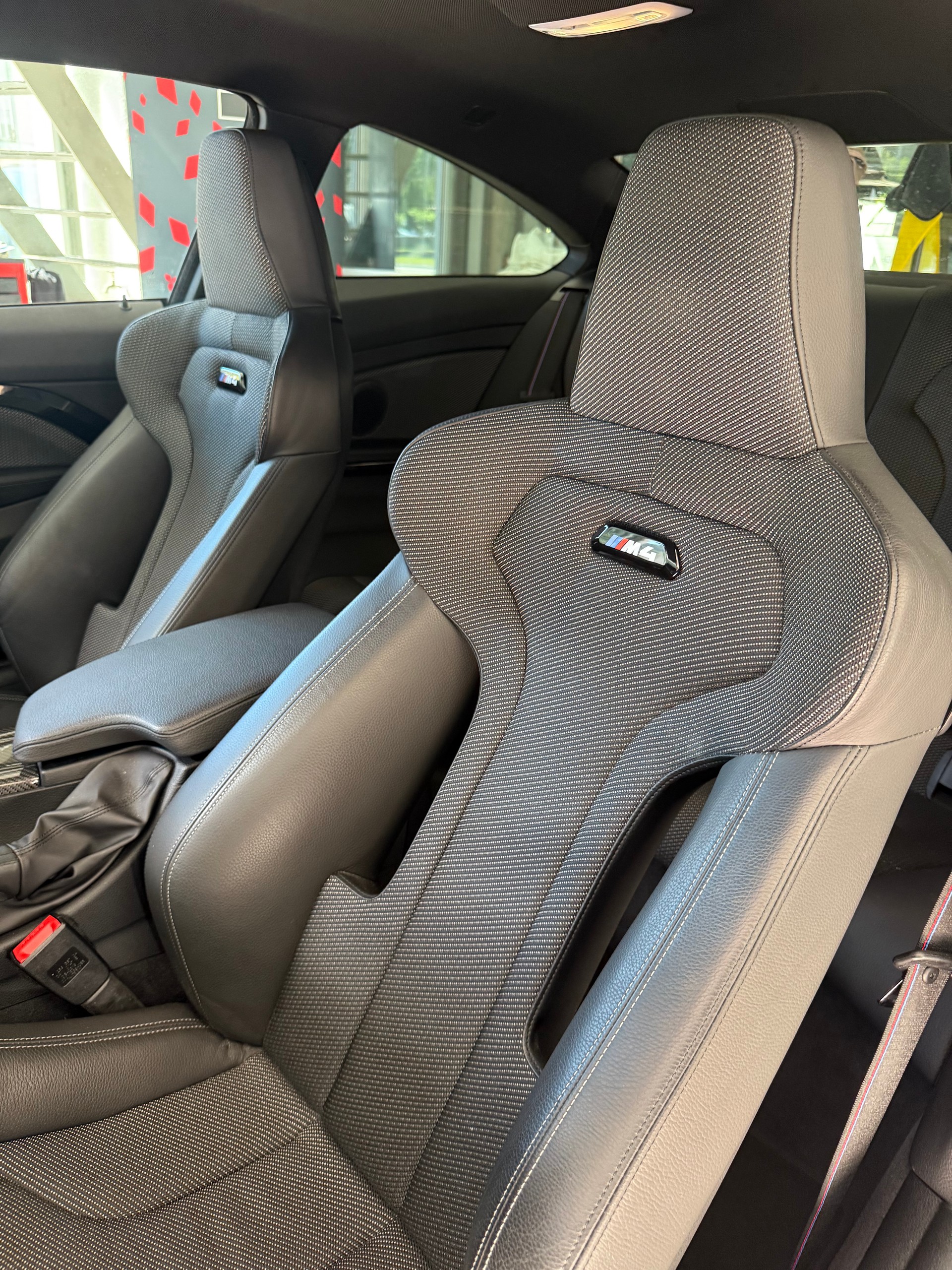 BMW M4 Coupé Competition DKG-image-11