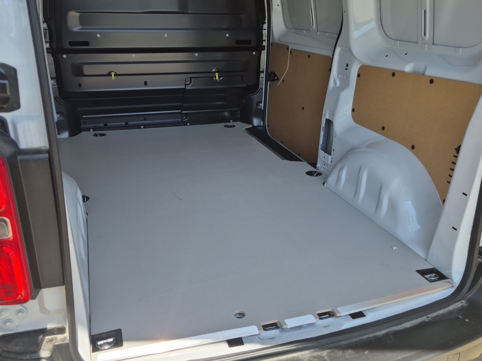 FIAT E-Scudo Kaw. L2 75 kWh Easy Pro (507.5N5.3)-image-8