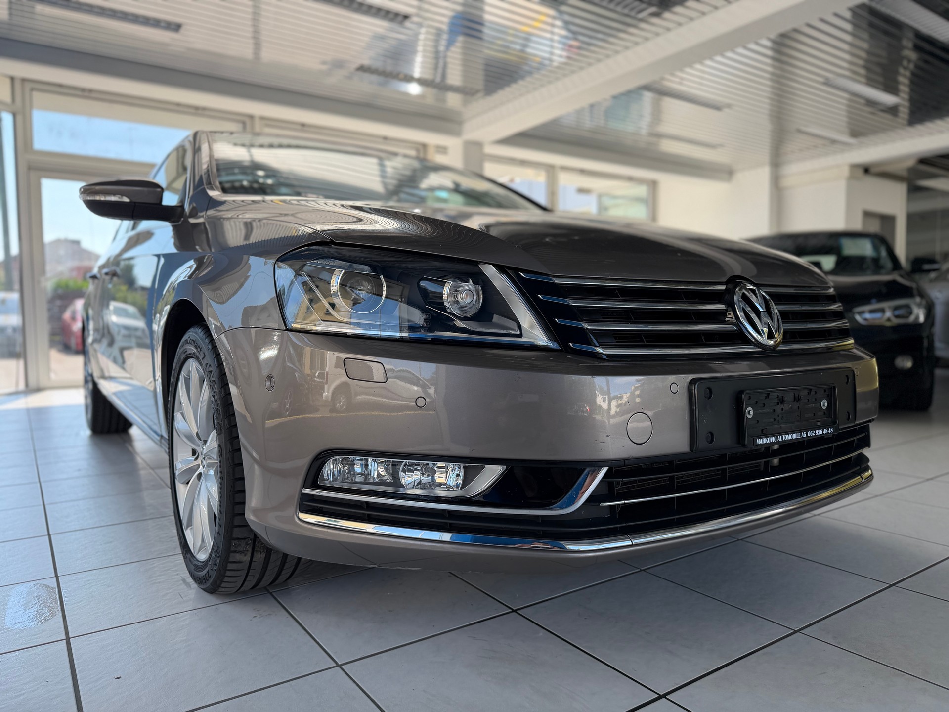 VW Passat 1.8 TSI Highline DSG-showroom-element-3