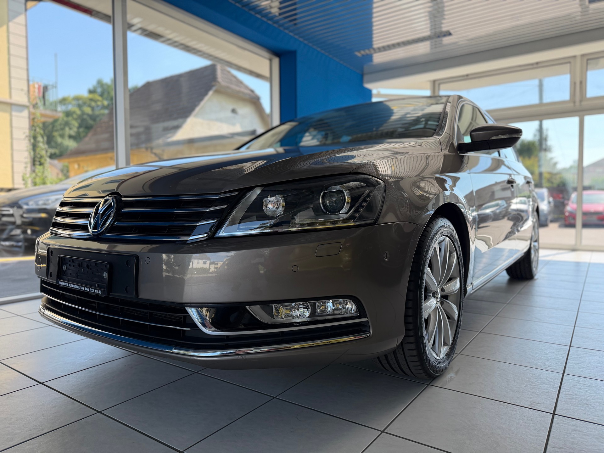 VW Passat 1.8 TSI Highline DSG-showroom-element-1