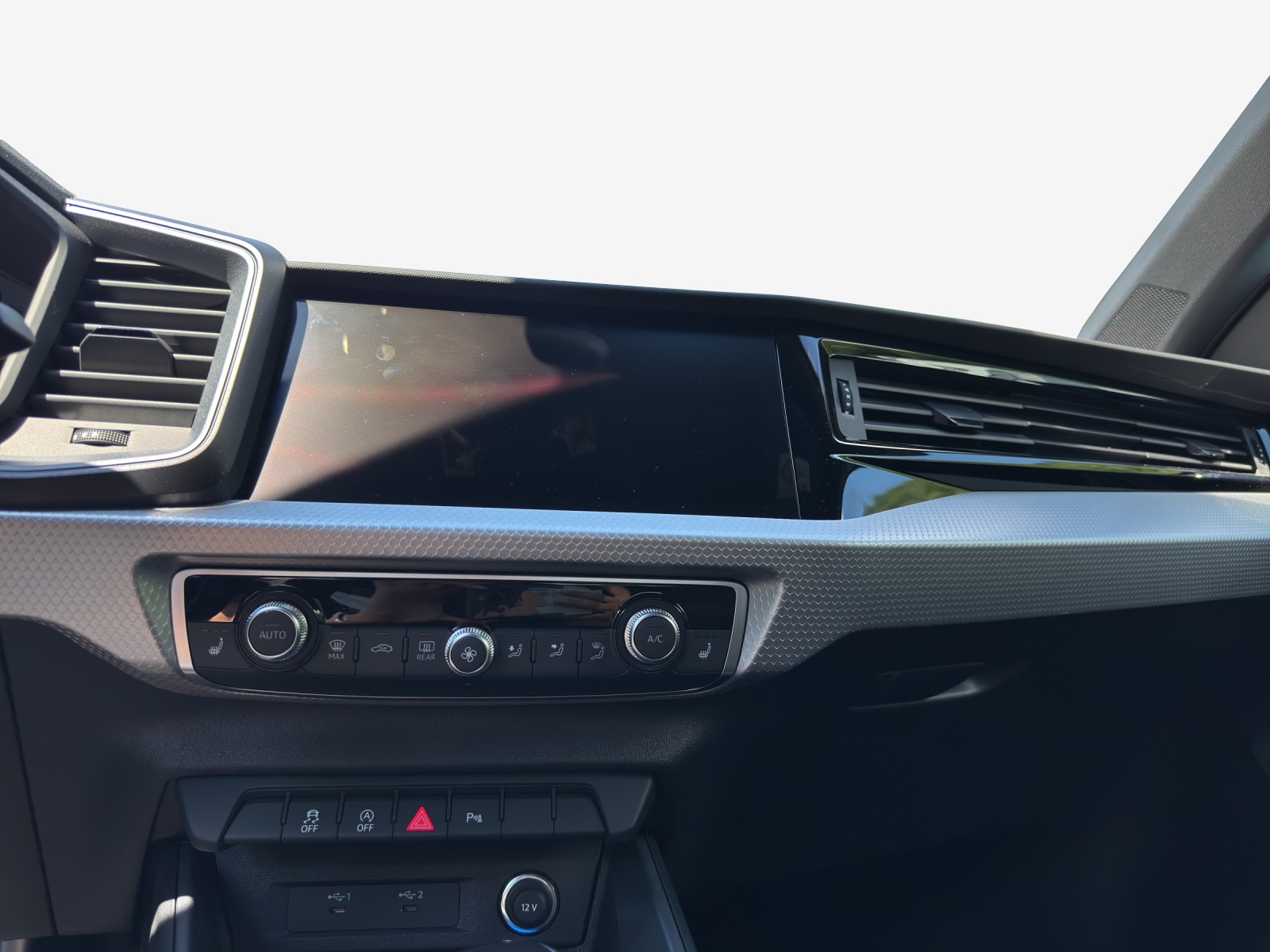 AUDI A1 Sportback 30 TFSI S Line Attraction S-tronic-image-10