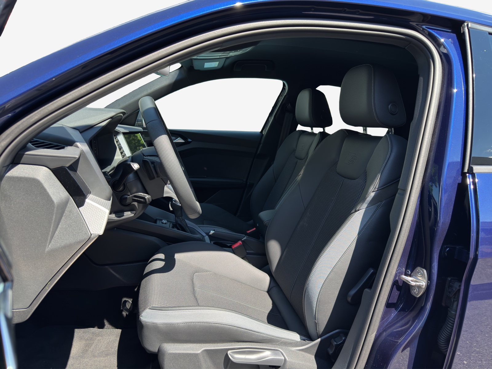 AUDI A1 Sportback 30 TFSI S Line Attraction S-tronic-image-7