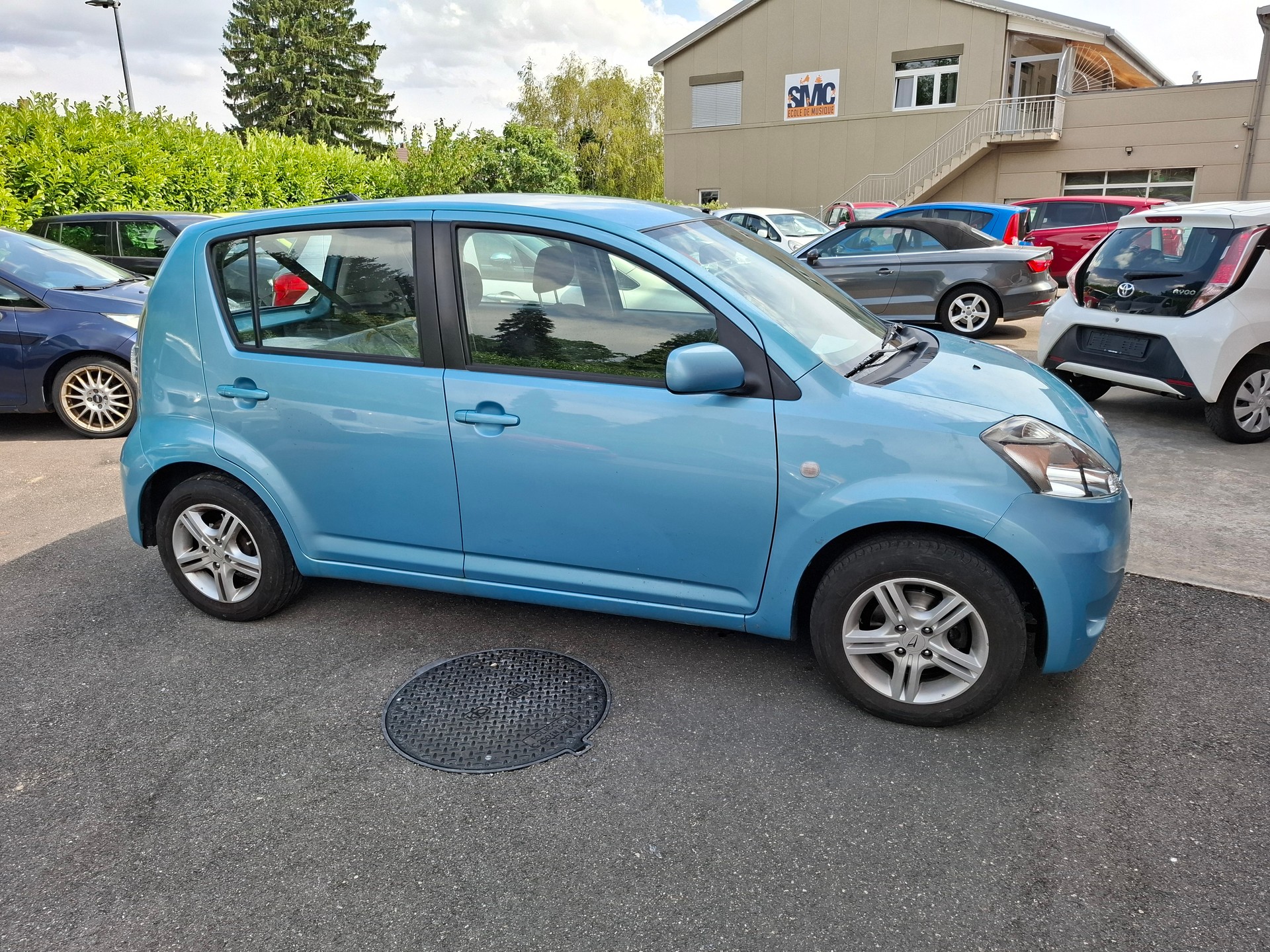 DAIHATSU Sirion 1.3 S eco-4WD Automatic-image-5