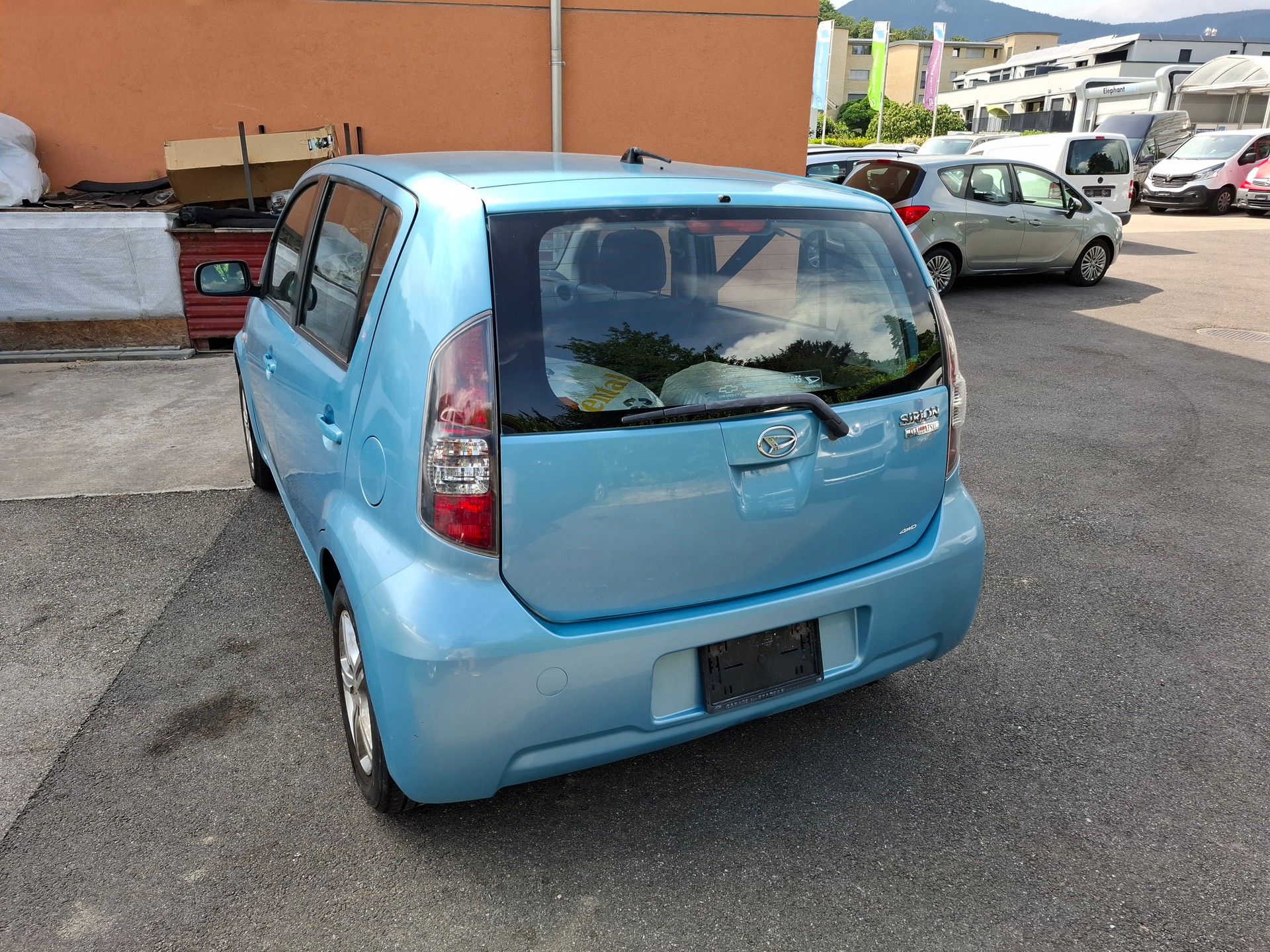 DAIHATSU Sirion 1.3 S eco-4WD Automatic-image-3